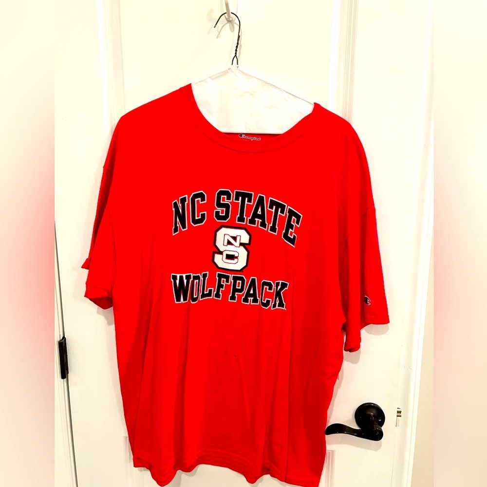 NC State Wolfpack Classic NCS Logo Champion T-Shirt Red Men's 2XL Short Sleeves